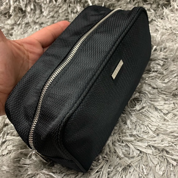 GIORGIO ARMANI PARFUMS Toiletry Bag - Picture 4 of 8